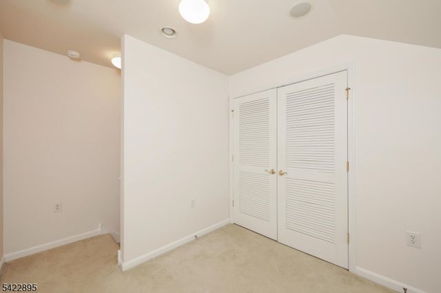 201 Merry Ln, Hillsborough Twp., NJ 08844