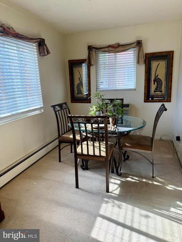 637 22ND ST S, Arlington, VA 22202