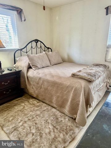 637 22ND ST S, Arlington, VA 22202