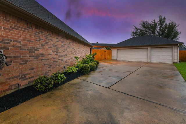 28202 Sweet Oak Lane, Katy, TX 77494