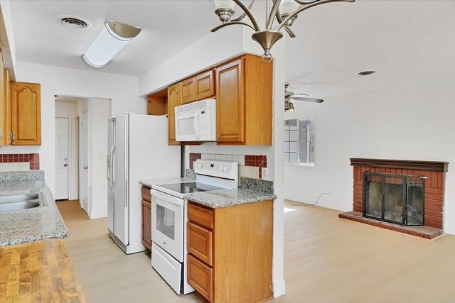 5277 Aspen, Olivehurst, CA 95961