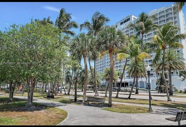 5401 Collins Ave 411, Miami Beach, FL 33140