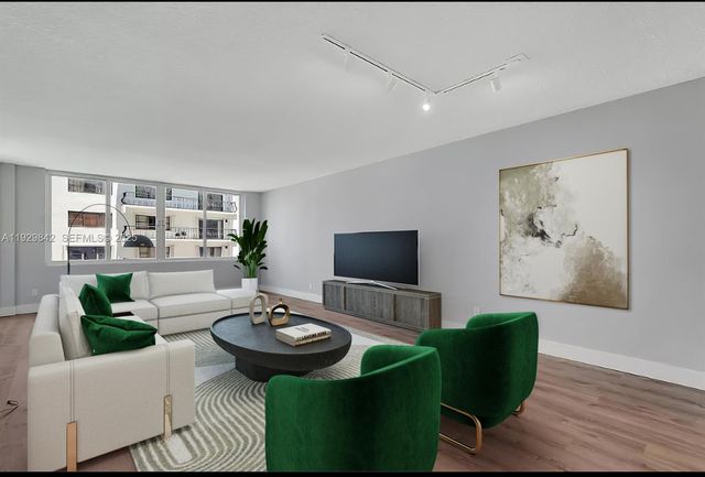 5401 Collins Ave 411, Miami Beach, FL 33140