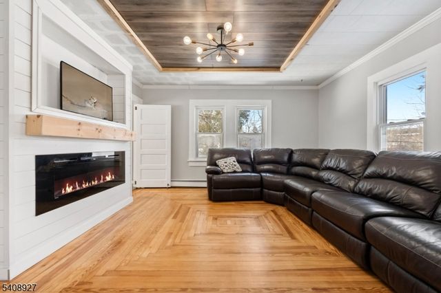 1 Old Dingman Rd, Sandyston Twp., NJ 07851