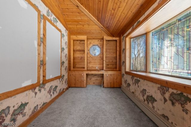 1 Old Dingman Rd, Sandyston Twp., NJ 07851