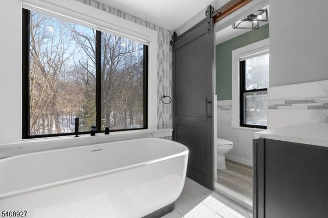 1 Old Dingman Rd, Sandyston Twp., NJ 07851