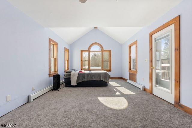 1 Old Dingman Rd, Sandyston Twp., NJ 07851