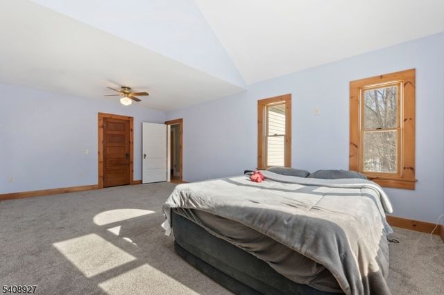 1 Old Dingman Rd, Sandyston Twp., NJ 07851