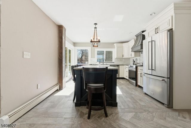 1 Old Dingman Rd, Sandyston Twp., NJ 07851