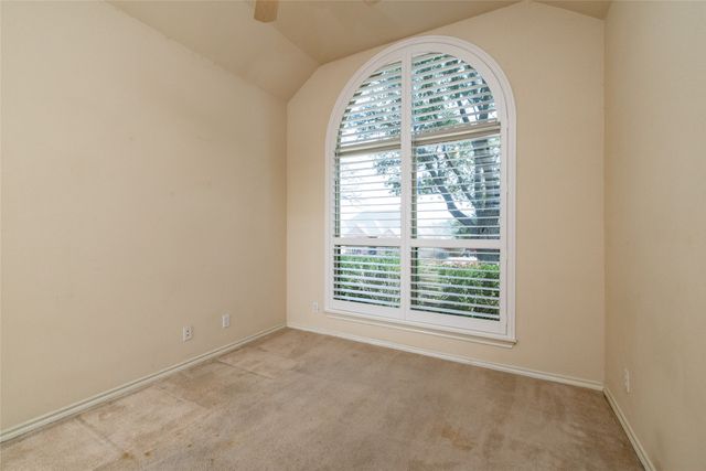 4224 Hollow Creek Court, Fort Worth, TX 76008