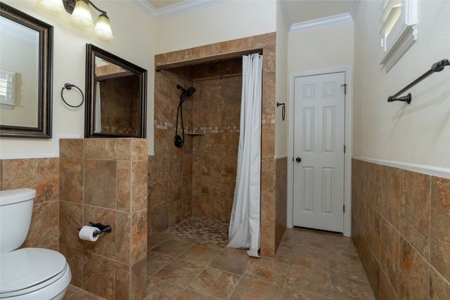 4224 Hollow Creek Court, Fort Worth, TX 76008