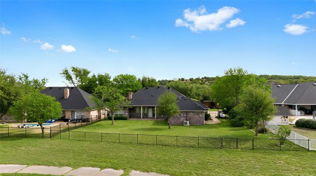 4224 Hollow Creek Court, Fort Worth, TX 76008