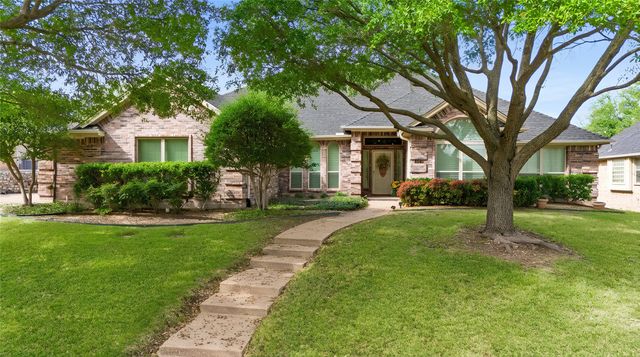 4224 Hollow Creek Court, Fort Worth, TX 76008