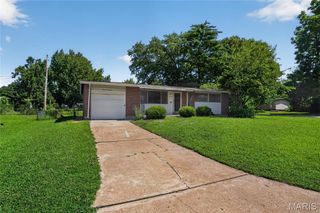 1721 Emery Drive, St Louis, MO 63136