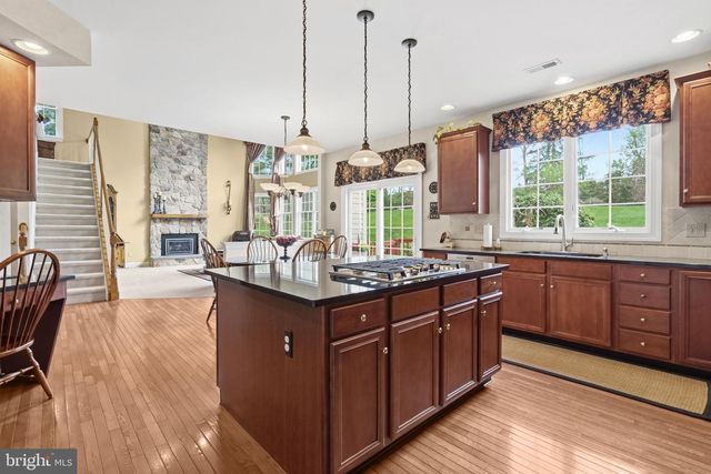 291 DRESSAGE CT, West Chester, PA 19382