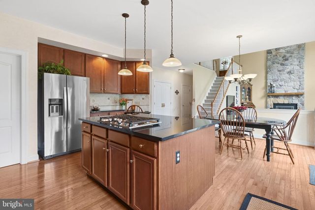 291 DRESSAGE CT, West Chester, PA 19382