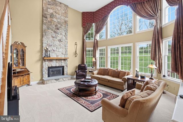 291 DRESSAGE CT, West Chester, PA 19382