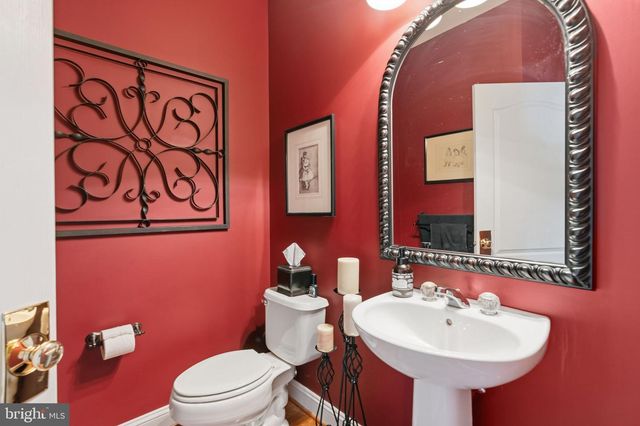 291 DRESSAGE CT, West Chester, PA 19382