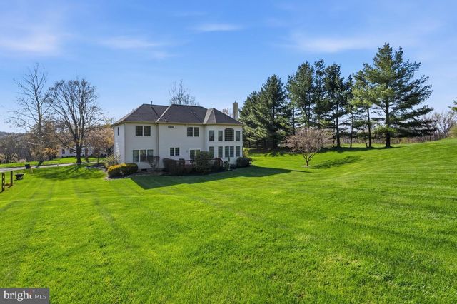291 DRESSAGE CT, West Chester, PA 19382
