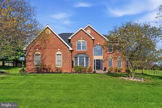 291 DRESSAGE CT, West Chester, PA 19382