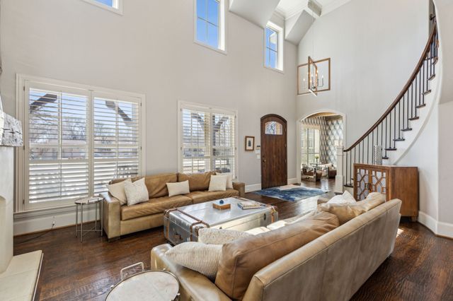 971 Country Trail, Fairview, TX 75069