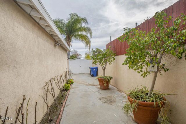 11817 Jouett Street, Los Angeles, CA 91342