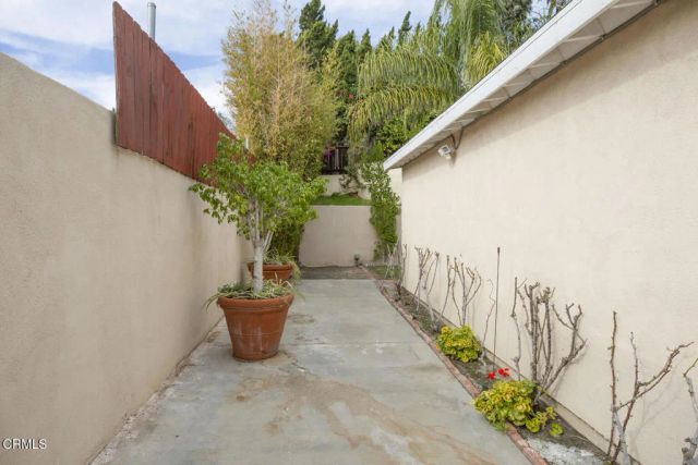 11817 Jouett Street, Los Angeles, CA 91342