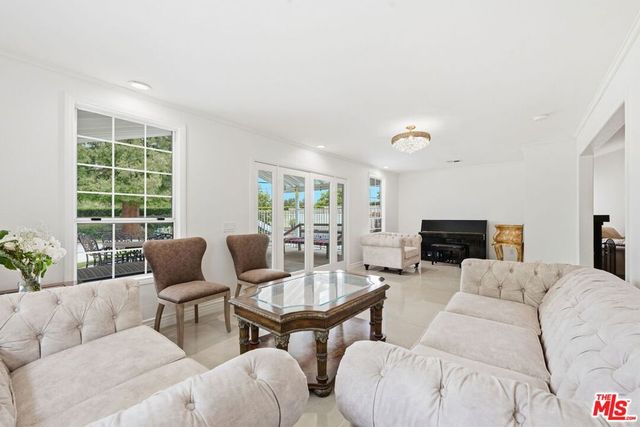 29107 Hillrise Drive, Agoura Hills, CA 91301