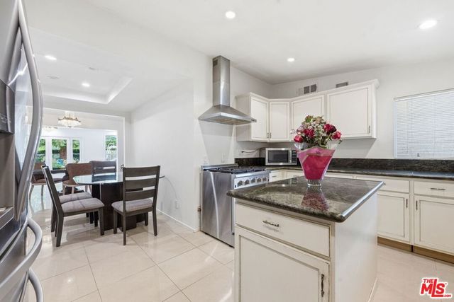 29107 Hillrise Drive, Agoura Hills, CA 91301