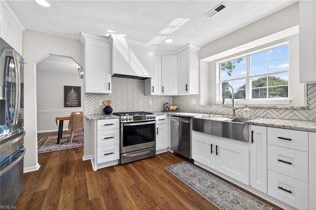 605 Burton Court CT, Chesapeake, VA 23322