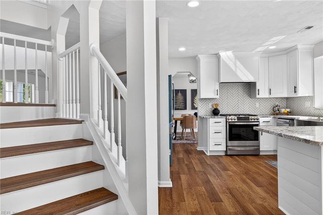 605 Burton Court CT, Chesapeake, VA 23322