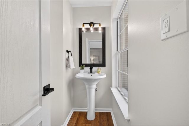 605 Burton Court CT, Chesapeake, VA 23322