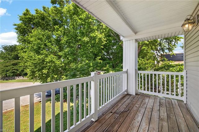 605 Burton Court CT, Chesapeake, VA 23322