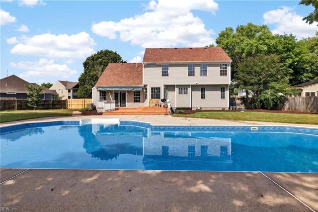 605 Burton Court CT, Chesapeake, VA 23322