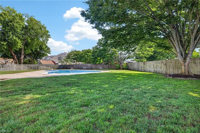 605 Burton Court CT, Chesapeake, VA 23322