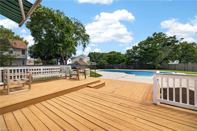 605 Burton Court CT, Chesapeake, VA 23322