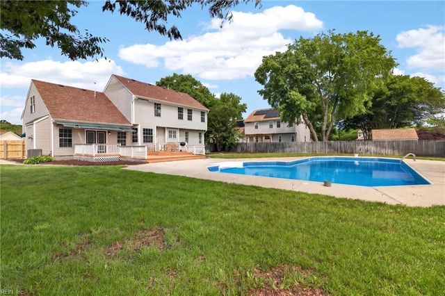 605 Burton Court CT, Chesapeake, VA 23322