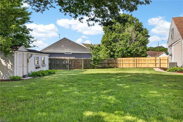 605 Burton Court CT, Chesapeake, VA 23322