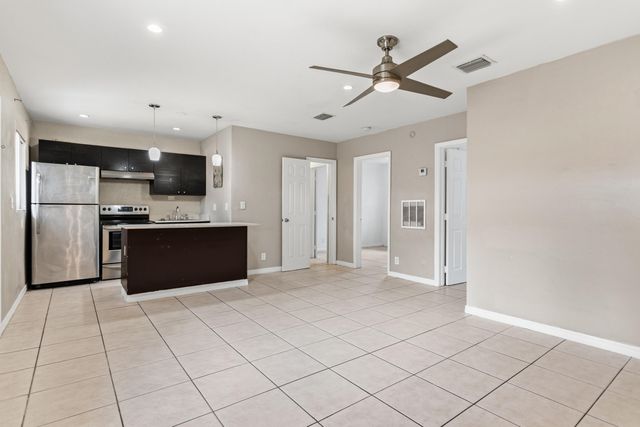 709 SW 13TH Avenue 2, Fort Lauderdale, FL 33312