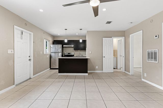 709 SW 13TH Avenue 2, Fort Lauderdale, FL 33312