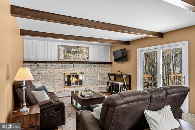 10 LEXINGTON CT, Shamong, NJ 08088