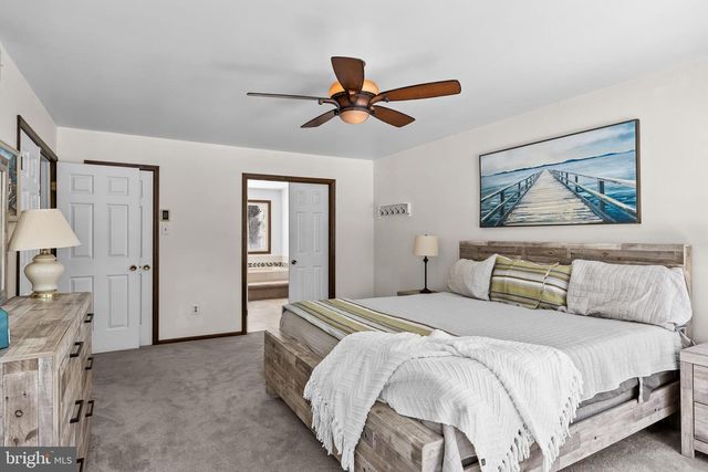 10 LEXINGTON CT, Shamong, NJ 08088