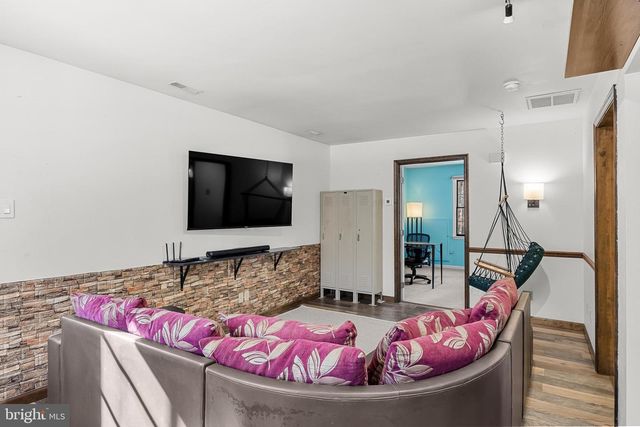 10 LEXINGTON CT, Shamong, NJ 08088