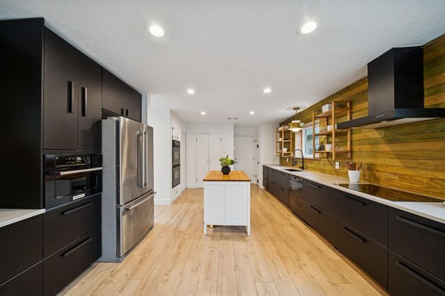 7107 Cart Gate Drive, Houston, TX 77095