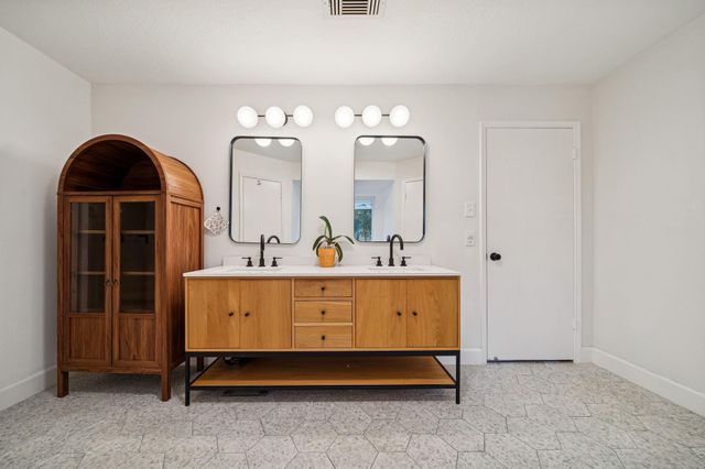 7107 Cart Gate Drive, Houston, TX 77095