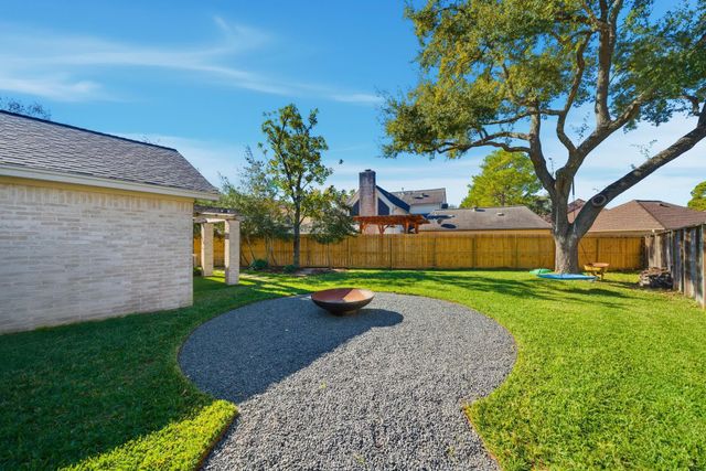 7107 Cart Gate Drive, Houston, TX 77095