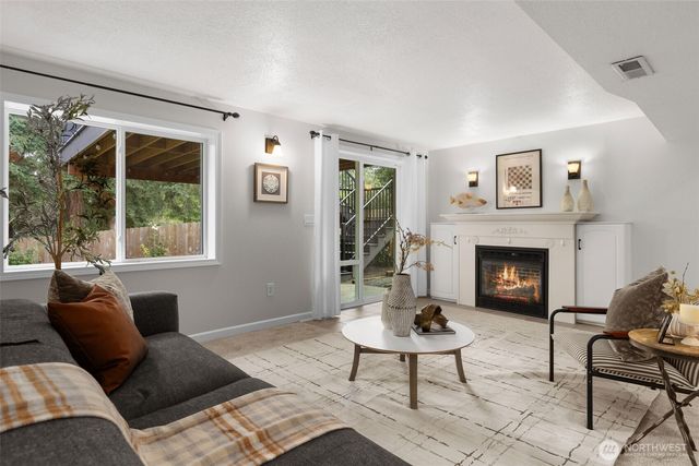 2605 Camas Avenue NE, Renton, WA 98056