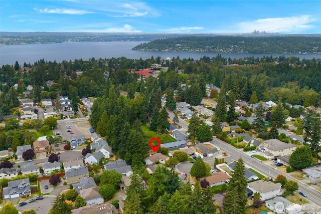 2605 Camas Avenue NE, Renton, WA 98056