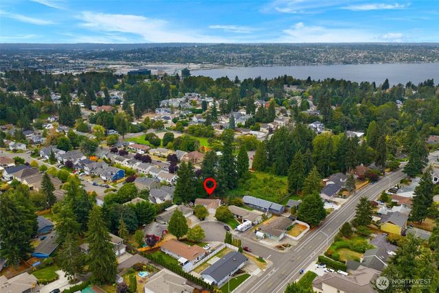 2605 Camas Avenue NE, Renton, WA 98056