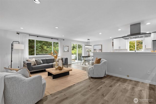 2605 Camas Avenue NE, Renton, WA 98056
